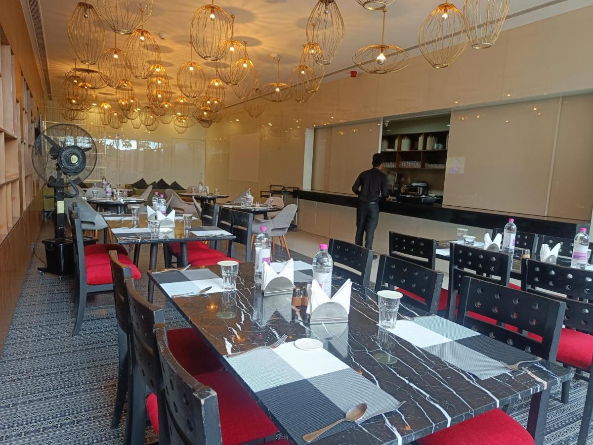 Boulevard By Design Hotel เชนไน ภายนอก รูปภาพ